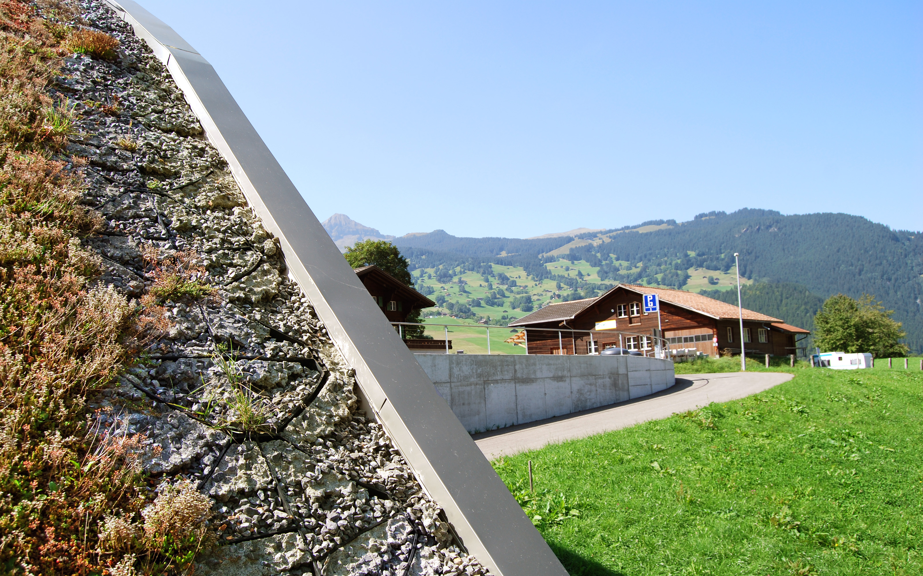 Green roof with Georaster®elements.