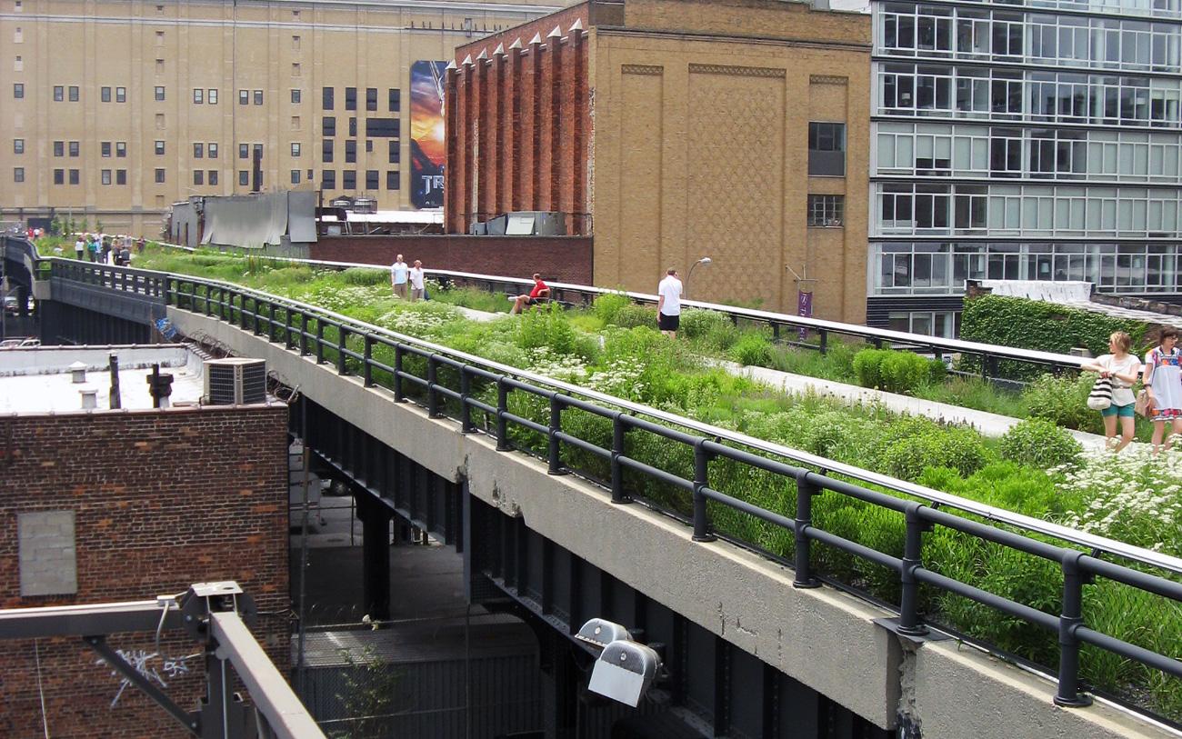 The High Line Park in New York: The “longest green roof in the world ...